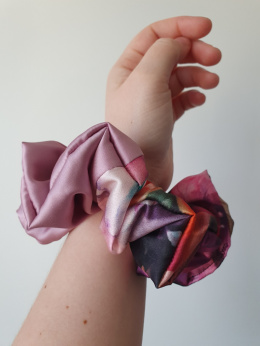 Satynowa gumka scrunchie MAXI