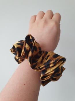 Satynowa gumka scrunchie MAXI