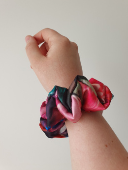Satynowa gumka scrunchie MIDI