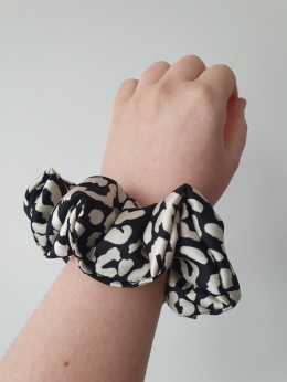 Satynowa gumka scrunchie MIDI