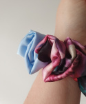 Satynowa gumka scrunchie MIDI