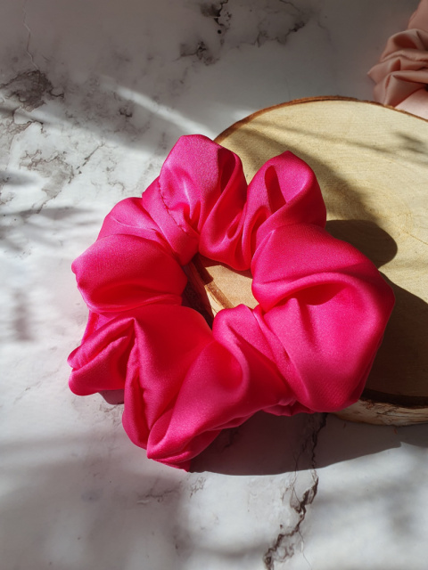 Satynowa gumka scrunchie MIDI